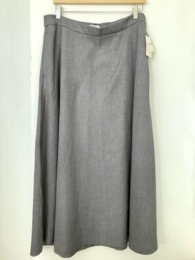 Abercrombie & Fitch Skirt (NWT)